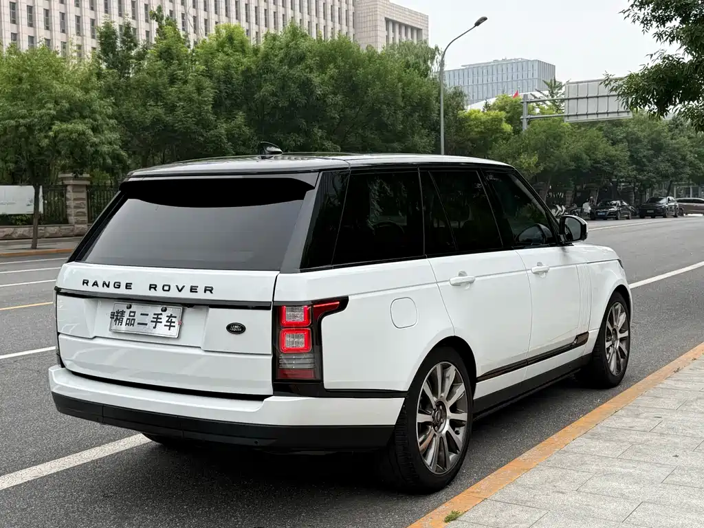 Land Rover Range Rover — миниатюра 7
