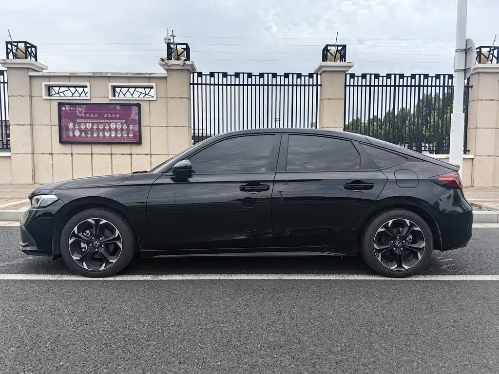Honda Civic — миниатюра 7