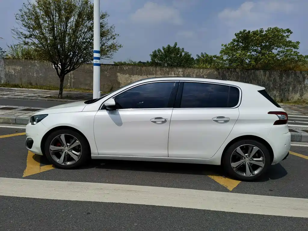 Peugeot 308S — миниатюра 6