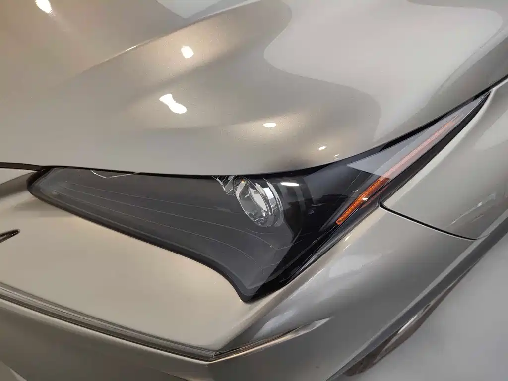 Lexus NX 2015 200t