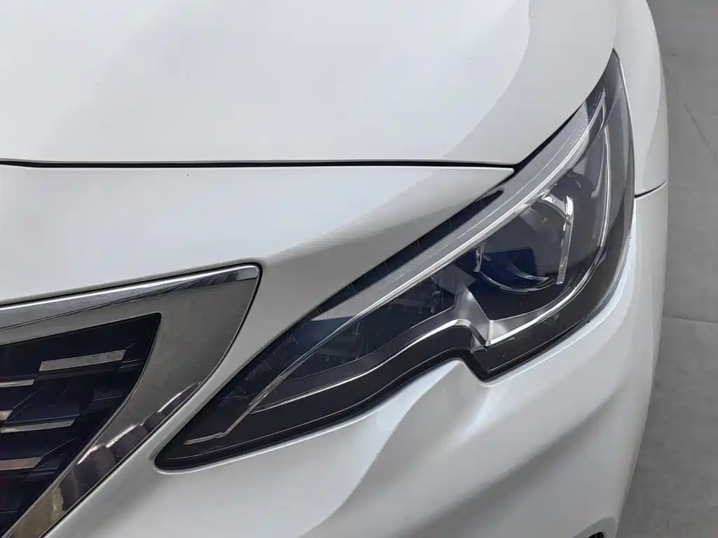 Peugeot 408 — миниатюра 7