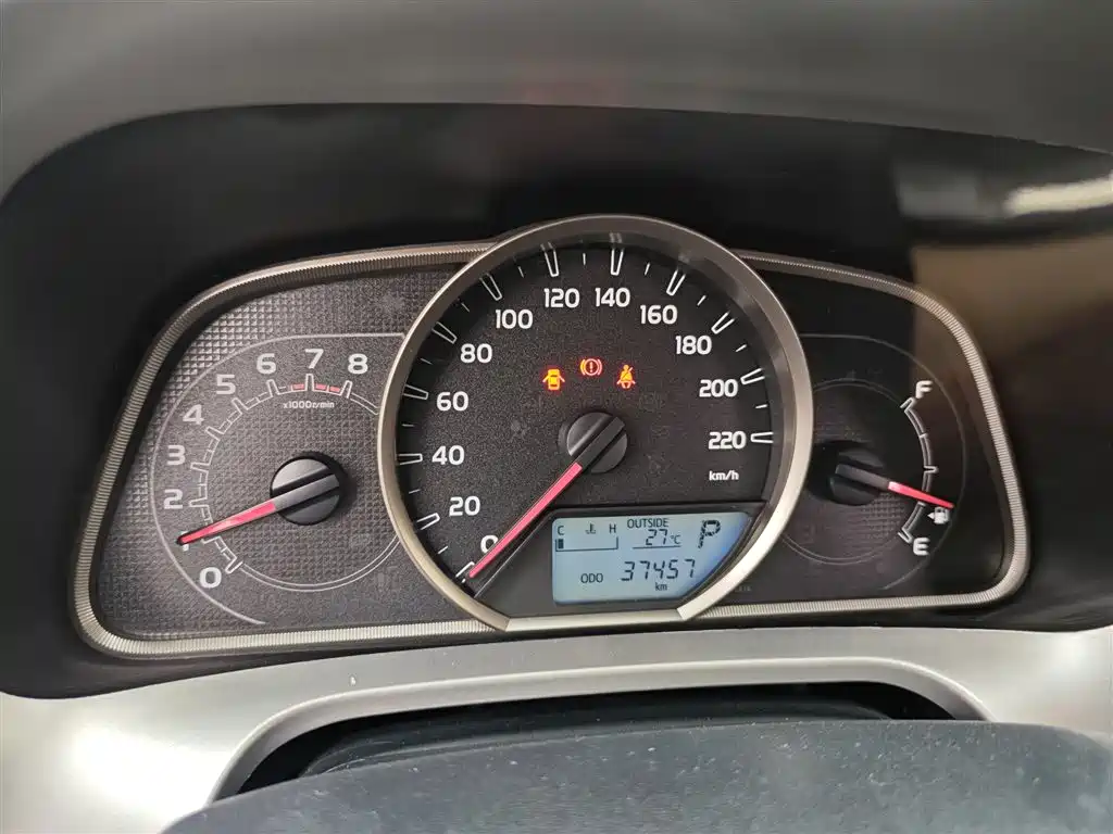 Toyota RAV4 — миниатюра 7