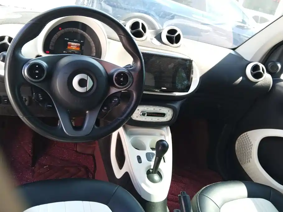 smart Smart Fortwo — миниатюра 12