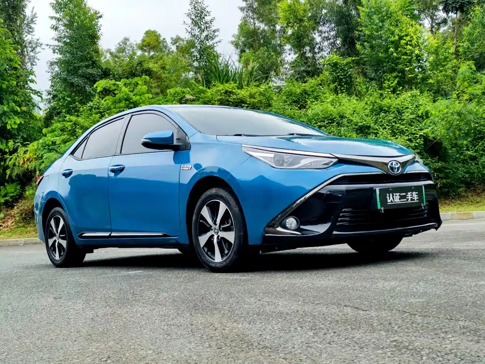Toyota Levin Twin Engine E+ — миниатюра 3