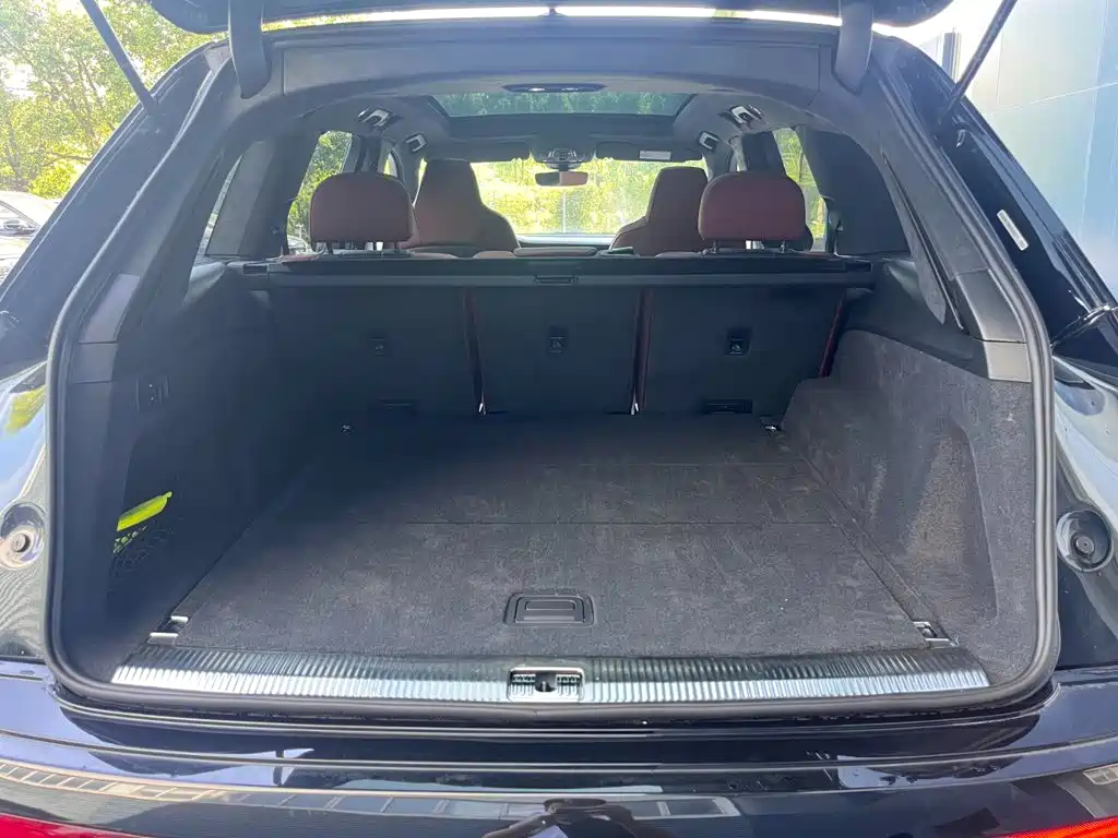 Audi SQ7 — миниатюра 14