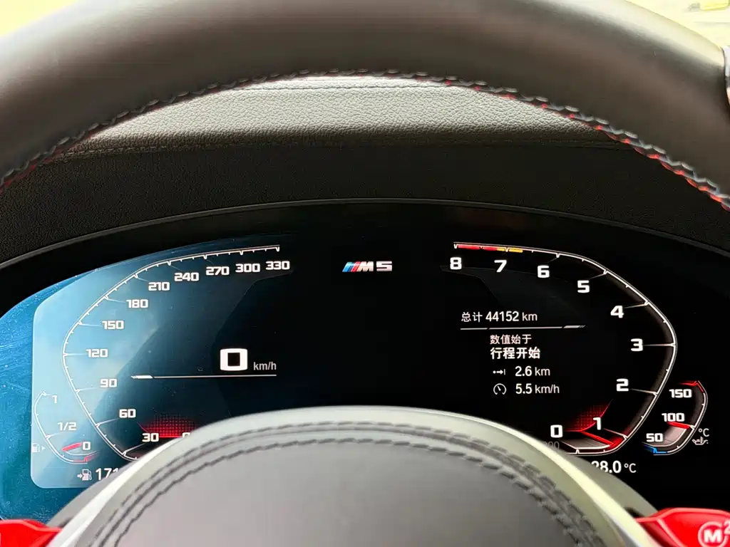 BMW M5 — миниатюра 18