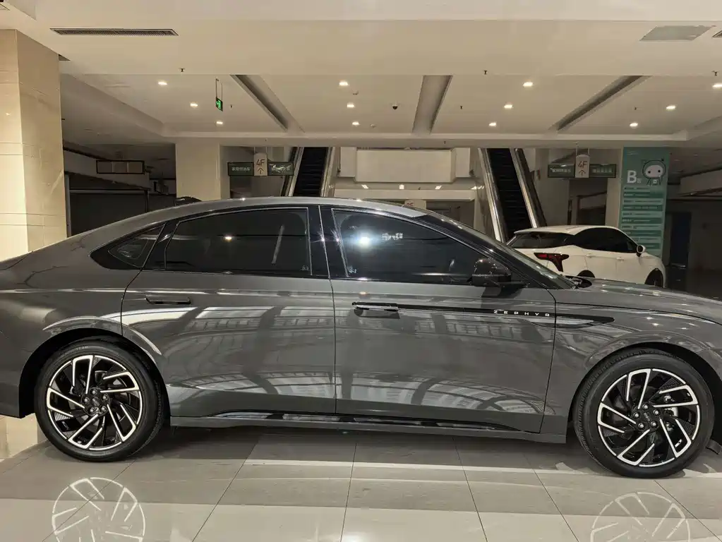 Lincoln Z — миниатюра 4