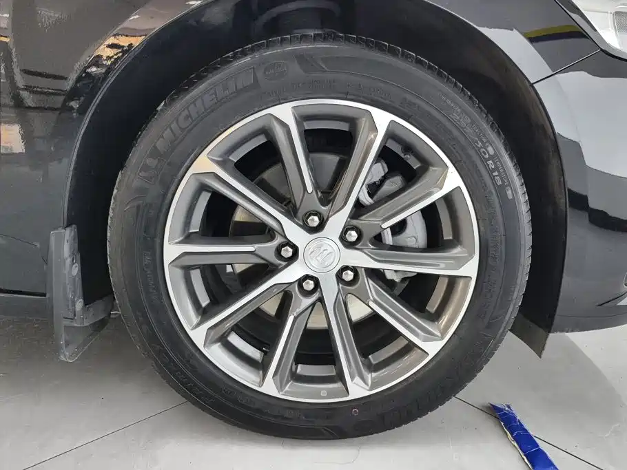 Buick LaCrosse 2022 652T Luxury