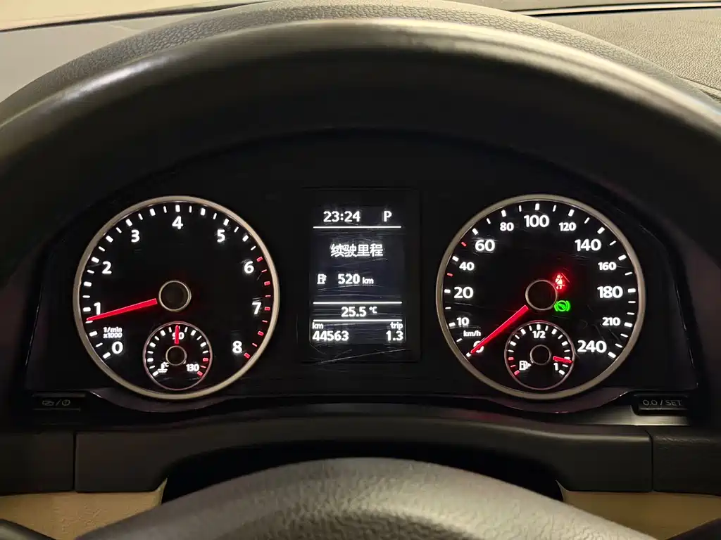 Volkswagen Tiguan — миниатюра 9
