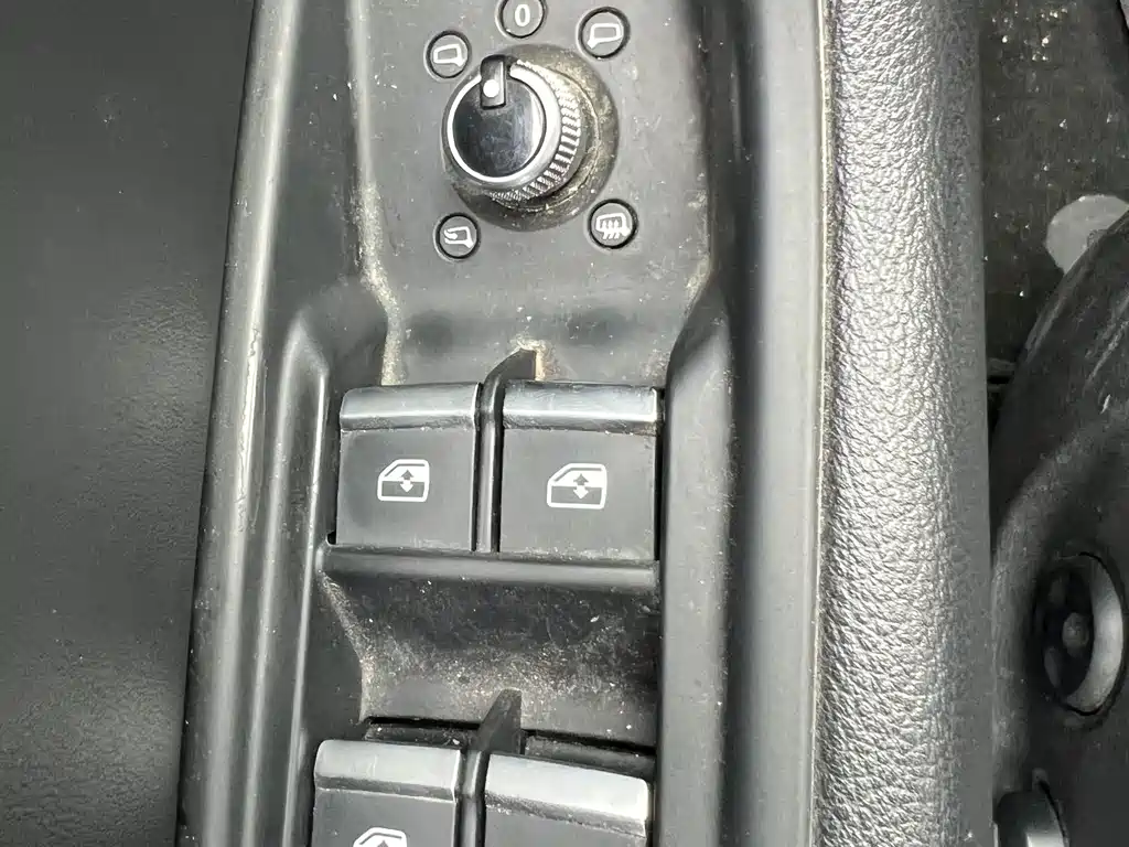 Audi A4L — миниатюра 21