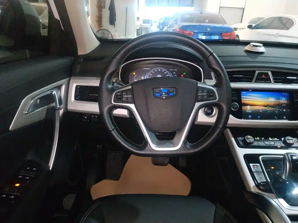 Geely Boyue — миниатюра 11