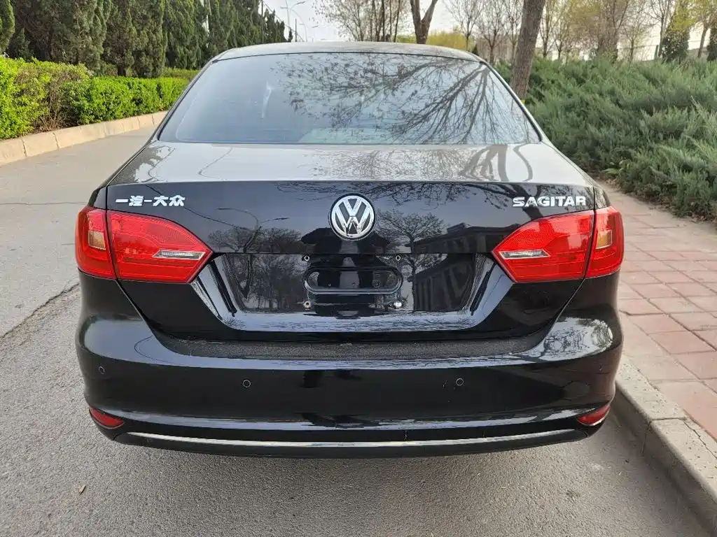 Volkswagen Sagitar — миниатюра 3