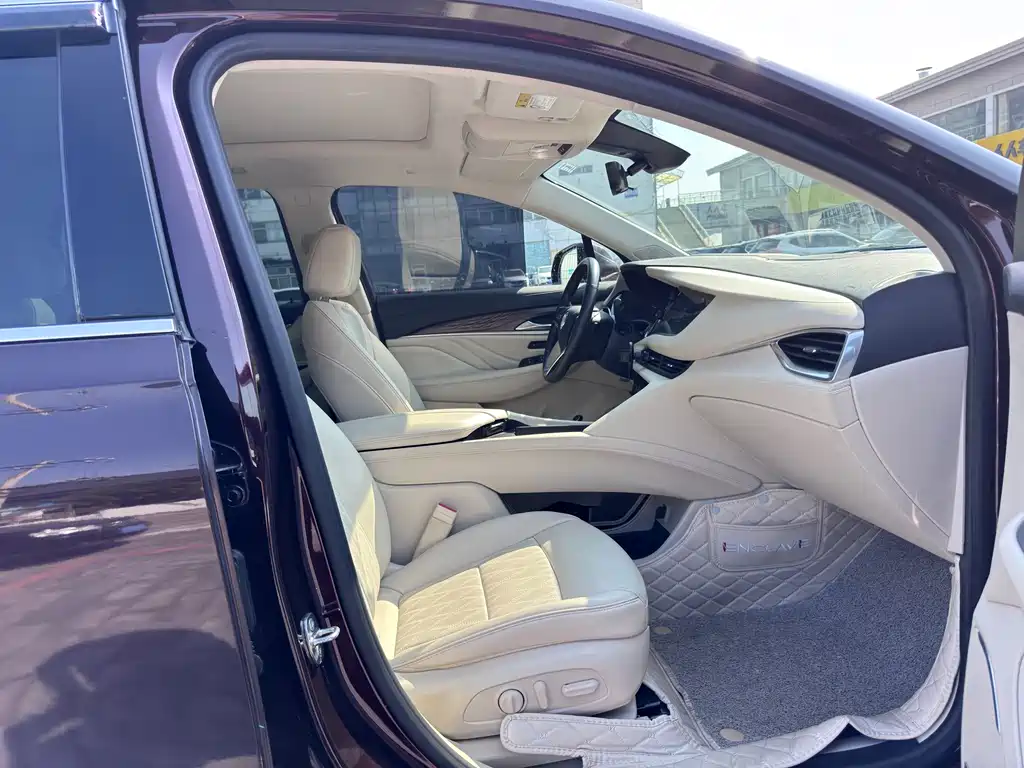 Buick Enclave — миниатюра 10