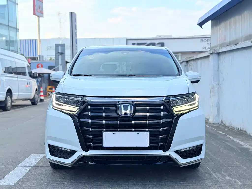 Honda Elysion — миниатюра 2