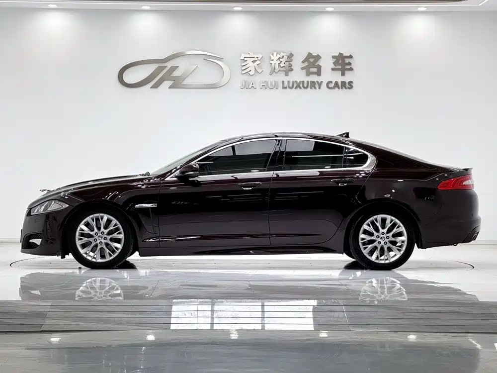 Jaguar XF — миниатюра 4