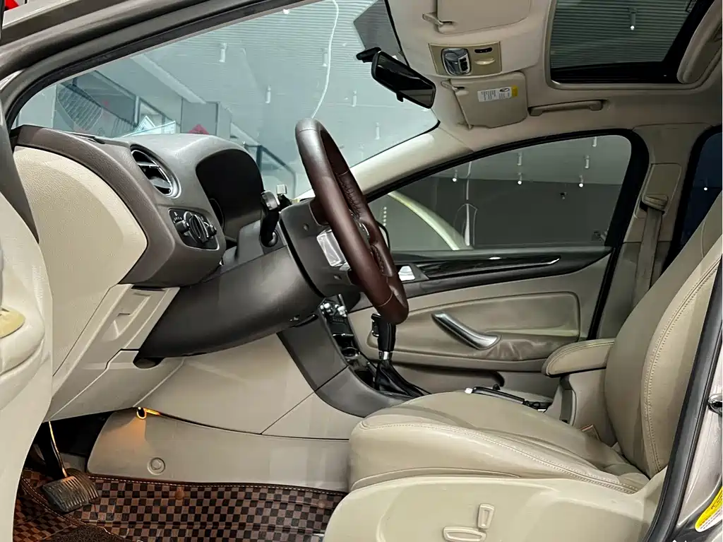 Ford Mondeo - 2011 2.0L GTDi200 Fashion