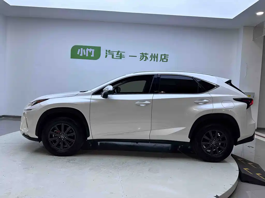 Lexus NX 2020 200 VI