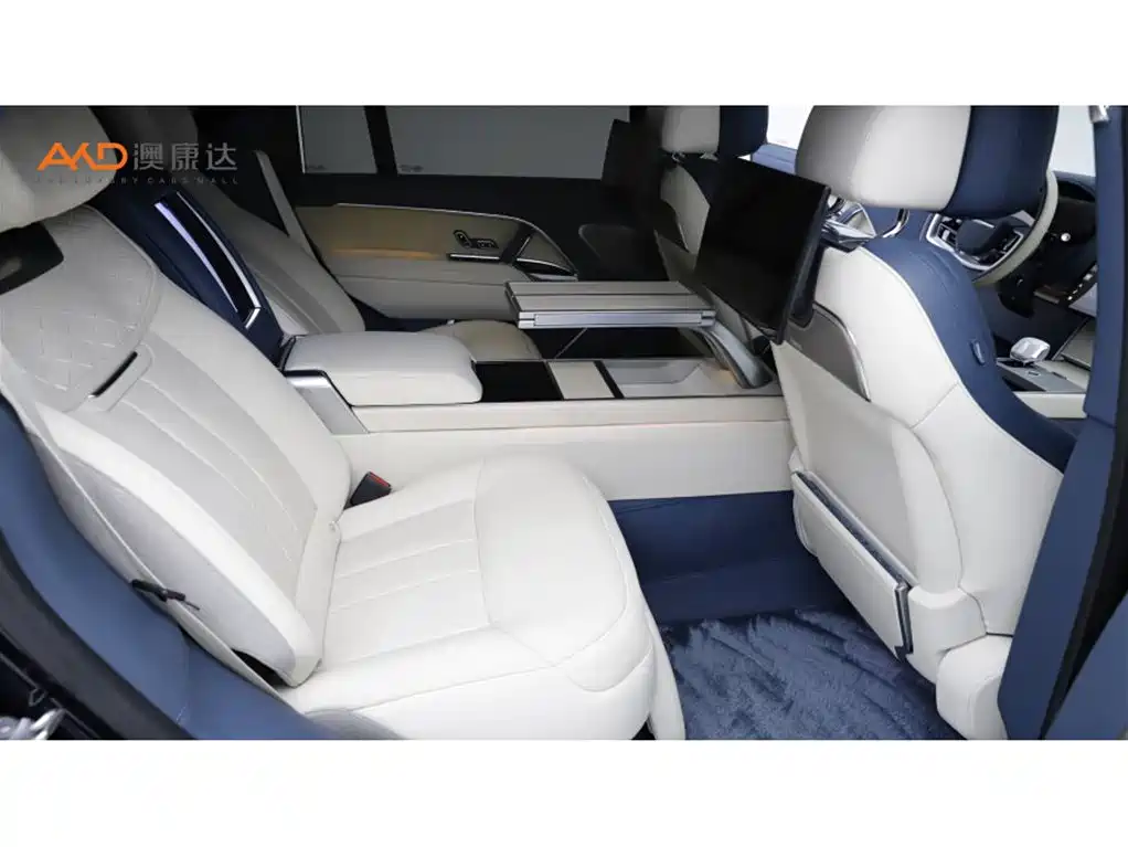 Land Rover Range Rover 2024 4.4 V8 SV Long Wheelbase 4 мест