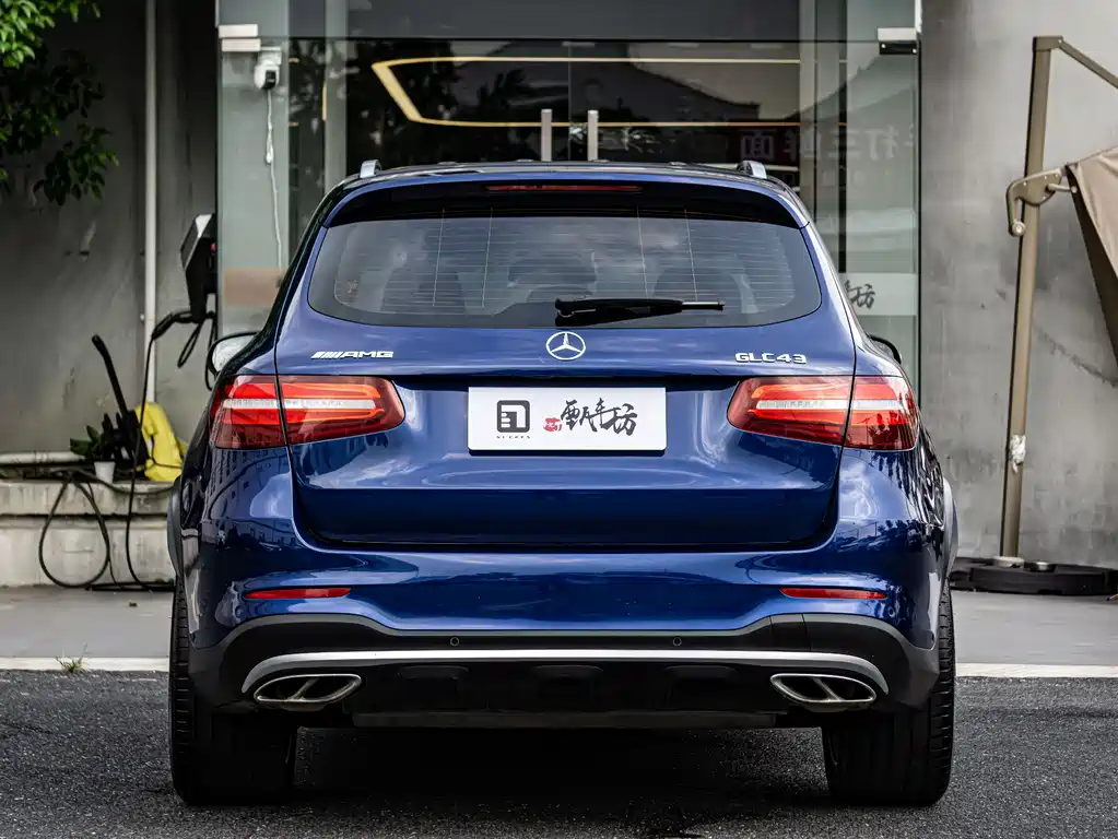 MERCEDES-BENZ GLC AMG