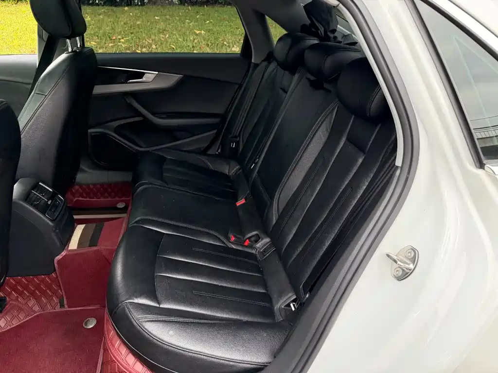 Audi A4L — миниатюра 12