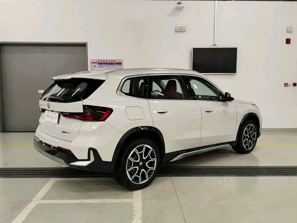 BMW X1 2026 sDrive25Li X