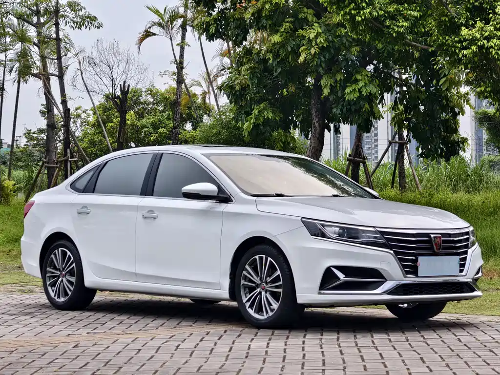 Roewe Roewe i6 Classic — миниатюра 3