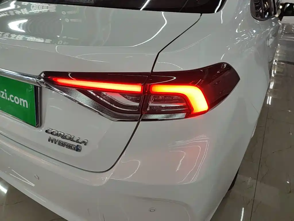 Toyota Corolla — миниатюра 8