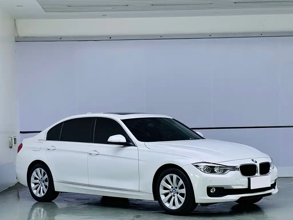 BMW 3 Series — миниатюра 3