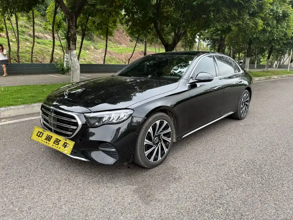 Mercedes-Benz E-Class 2024