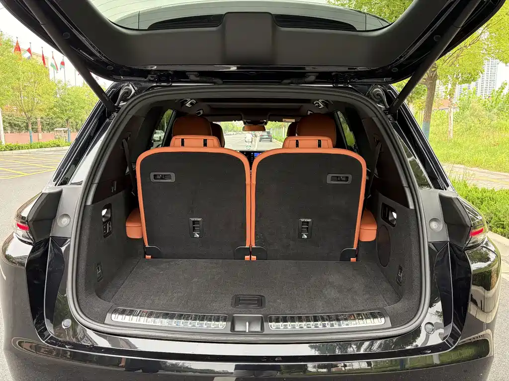 Li Auto Li L8 — миниатюра 18