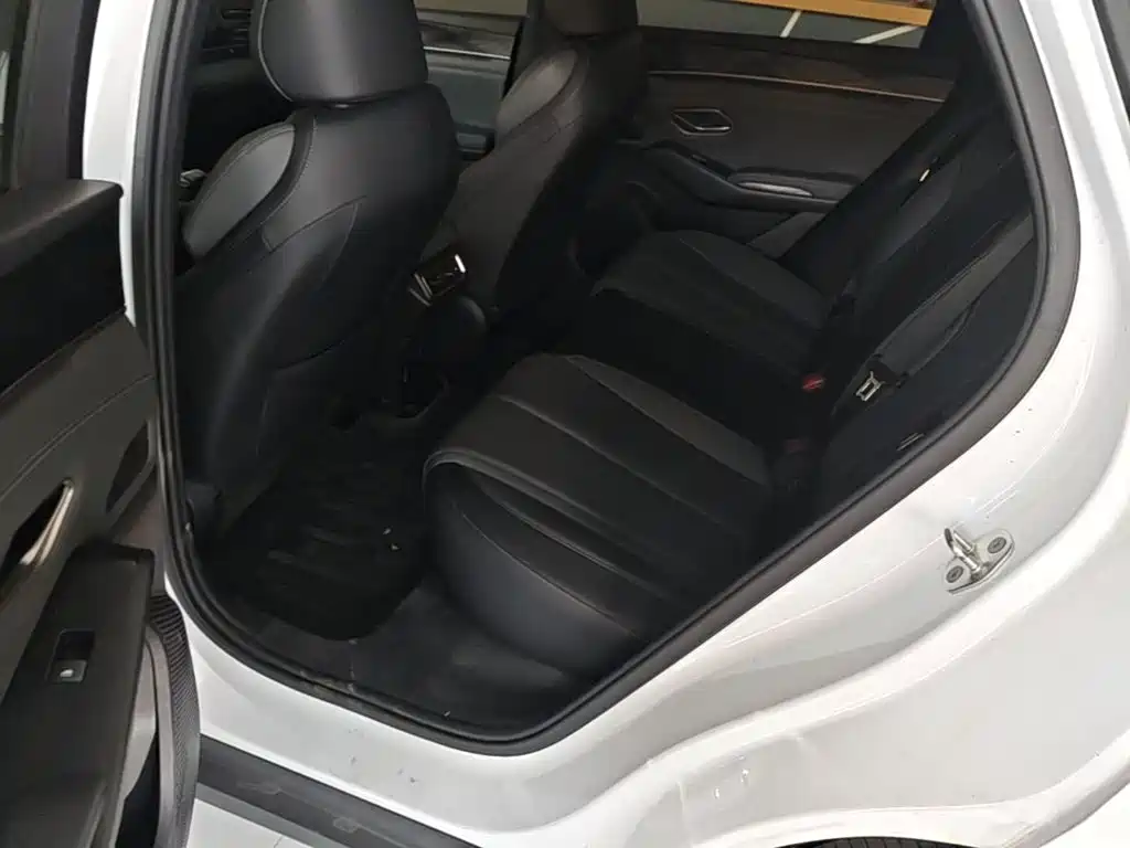 BYD Qin L — миниатюра 17