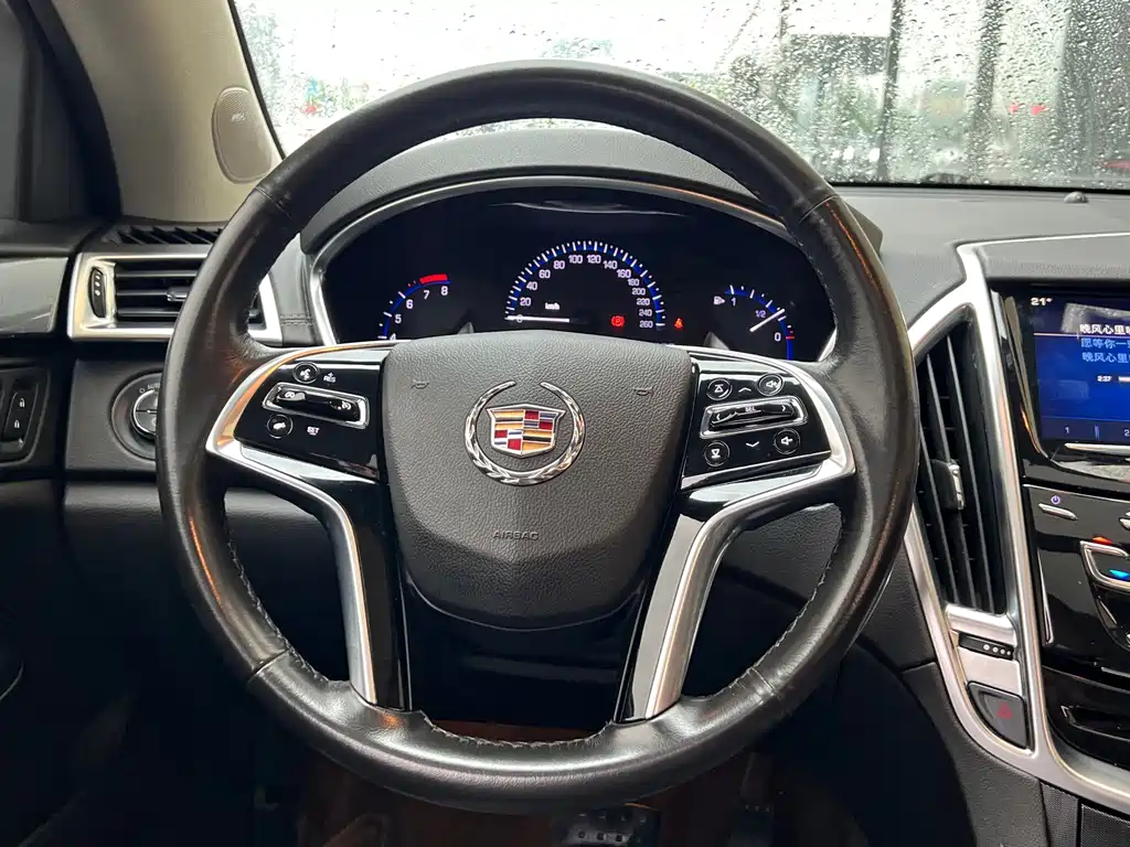 Cadillac SRX — миниатюра 13