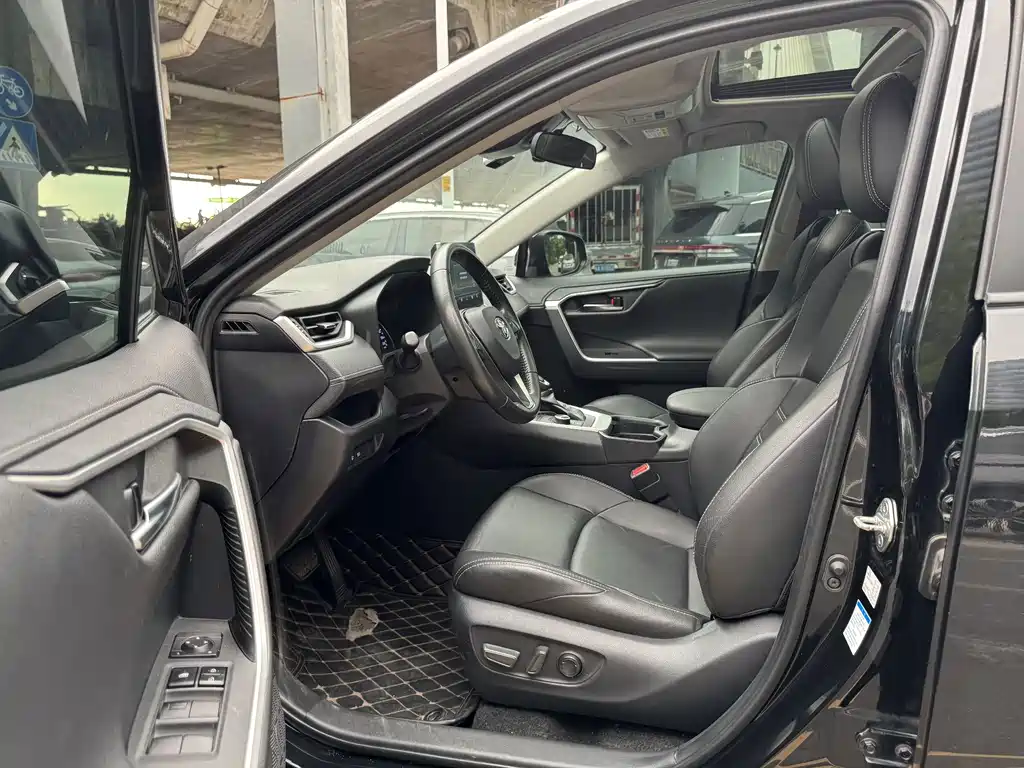 Toyota Wildlander — миниатюра 7