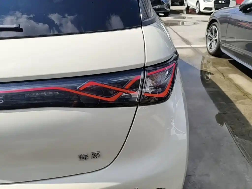BYD Dolphin — миниатюра 8
