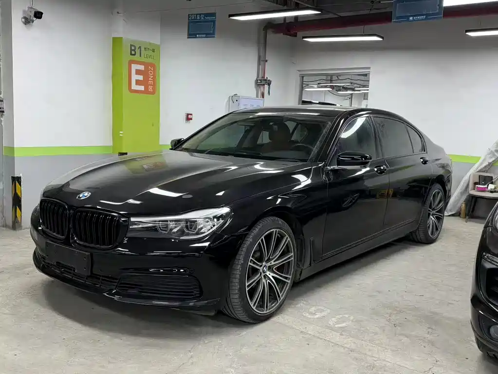 BMW 7 SERIES