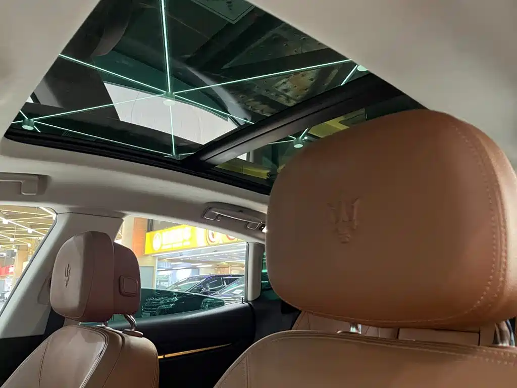 Maserati Levante — миниатюра 8