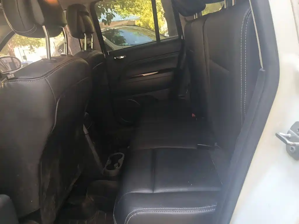 Jeep Compass (Import) — миниатюра 18