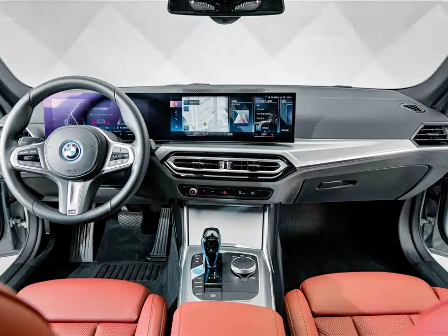 BMW i4 — миниатюра 12
