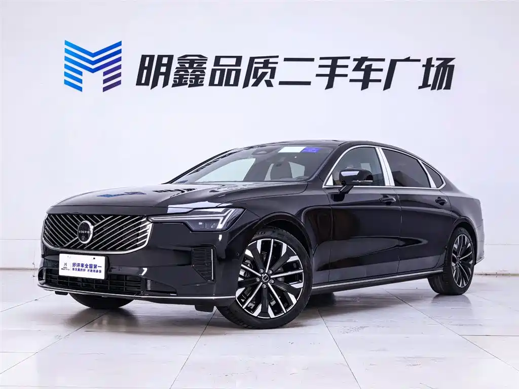 Volvo S90 2026 B5 Luxury