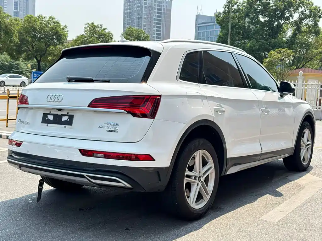 Audi Q5L — миниатюра 9