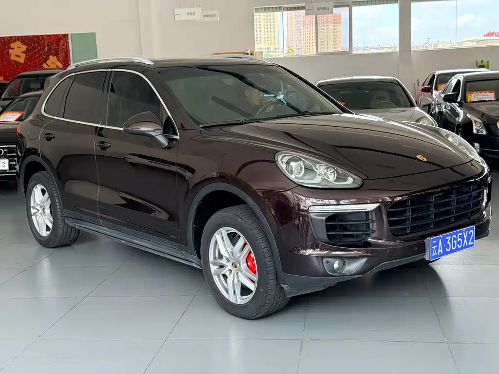 Porsche Cayenne — миниатюра 2