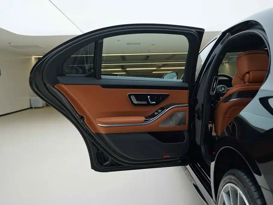 Mercedes-Benz S-Class — миниатюра 15