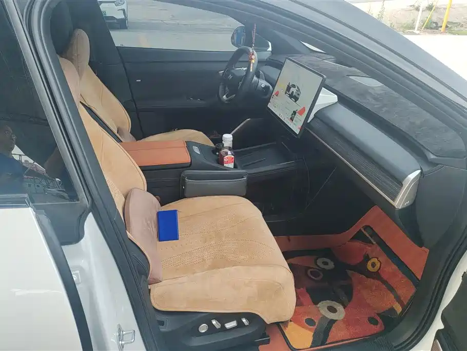 Onvo L60 2025 60kWh