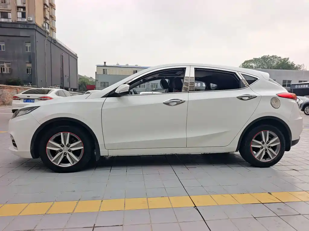 Changan Eado XT — миниатюра 5