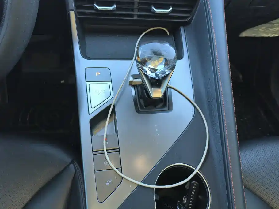 Roewe RX5 New Energy — миниатюра 16