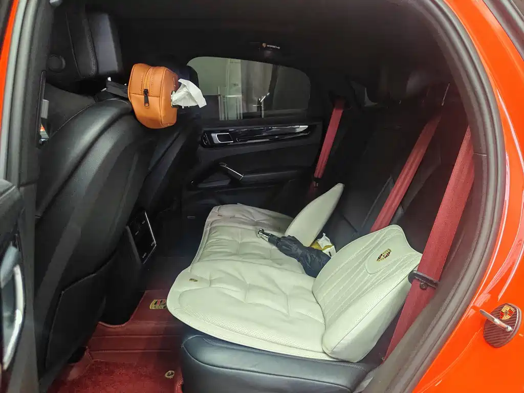 Porsche Cayenne Hybrid — миниатюра 13