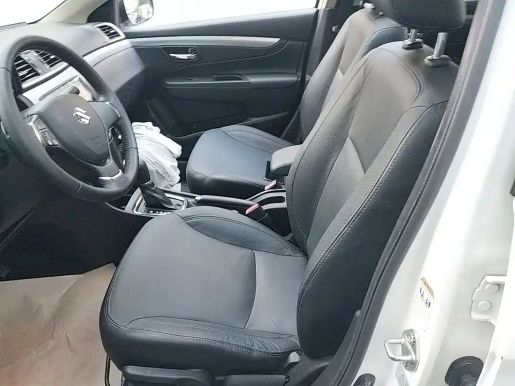Suzuki Alivio — миниатюра 15