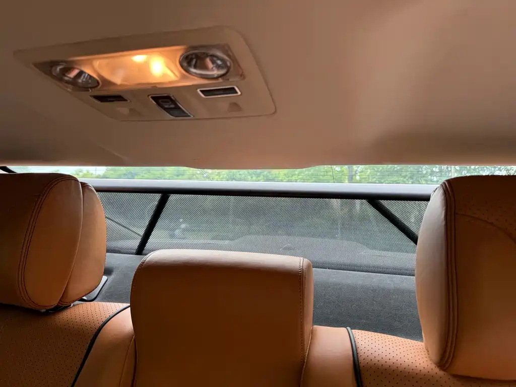Jaguar XJ — миниатюра 24