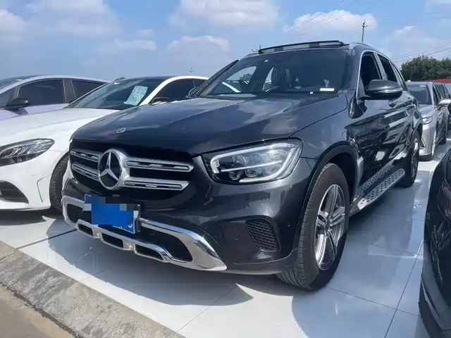 MERCEDES-BENZ GLC