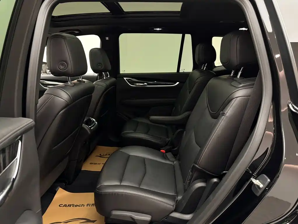 Cadillac XT6 — миниатюра 9